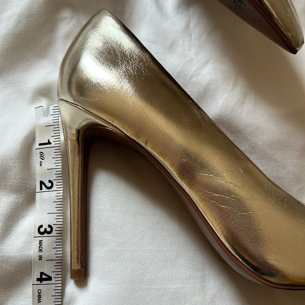 Gold heels - Picture 13 of 13